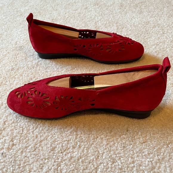 Arche 🇫🇷 Red Nubuck Suede Shoes 38 Made in France - Picture 3 of 7